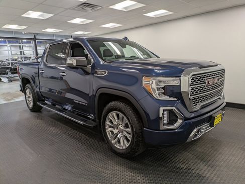 Used 2022 GMC Sierra 1500 Denali w/ Driver Alert Package II image 3