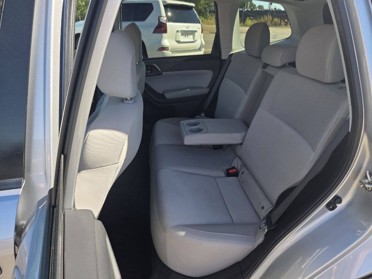 Used 2017 Subaru Forester 2.5i Premium w/ All-Weather Package AWD/4WD image 12