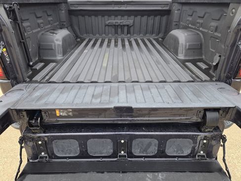 Used 2023 GMC Sierra 1500 AT4 w/ AT4 Premium Package AWD/4WD image 28