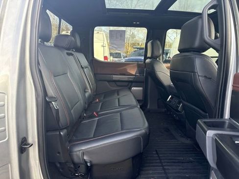 Used 2022 Ford F150 Lariat w/ Equipment Group 502A High image 10