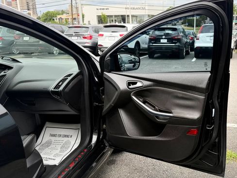 Used 2014 Ford Focus ST w/ Equipment Group 202A FWD image 33