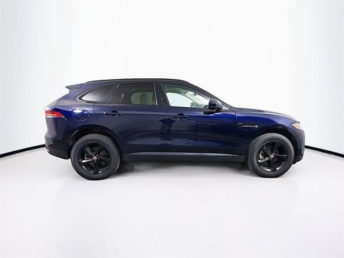 Used 2020 Jaguar F-PACE Prestige image 8