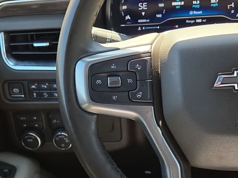 Used 2023 Chevrolet Suburban Z71 w/ Luxury Package AWD/4WD image 21