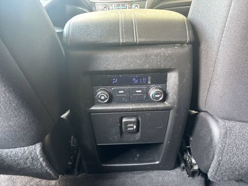 Used 2020 Chevrolet Traverse LS FWD image 20