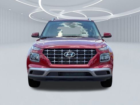 New 2025 Hyundai Venue Limited image 3