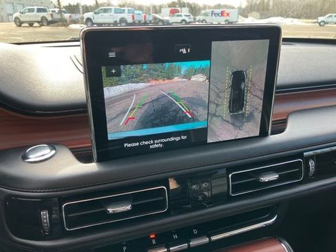 Used 2023 Lincoln Aviator Reserve image 12