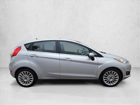 Used 2014 Ford Fiesta Titanium image 4