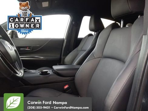 Used 2023 Toyota Venza XLE image 24