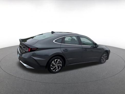 Used 2026 Hyundai Sonata Blue FWD image 12