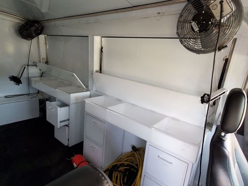 Used 2021 Ford Transit 250 Medium Roof image 23