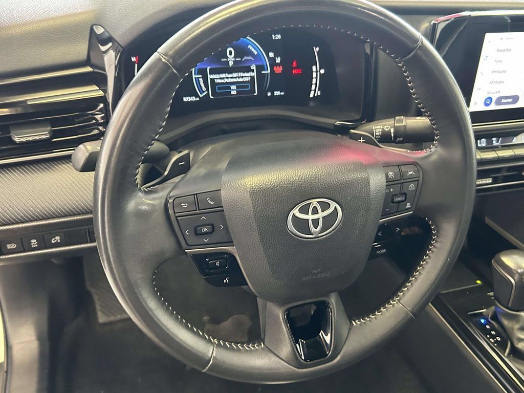 Certified 2025 Toyota Camry SE FWD image 19