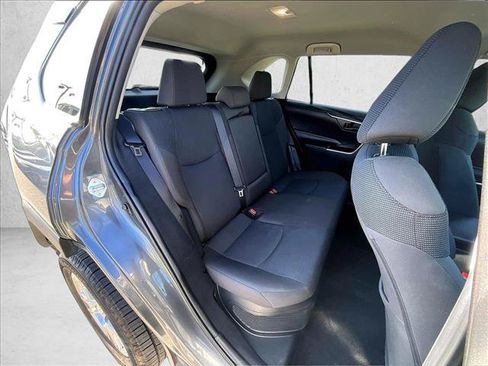Used 2025 Toyota RAV4 LE AWD/4WD image 26