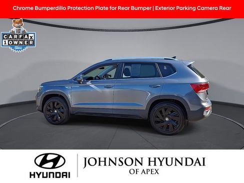 Used 2024 Volkswagen Taos SE w/ Black Wheel Plus Package AWD/4WD image 5