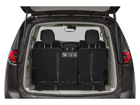 Certified 2023 Chrysler Pacifica Touring-L w/ S Appearance Package AWD/4WD image 11