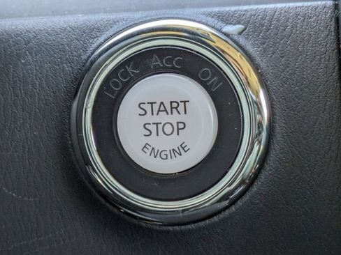 Used 2023 Nissan Armada SL w/ Captain's Chairs Package image 33