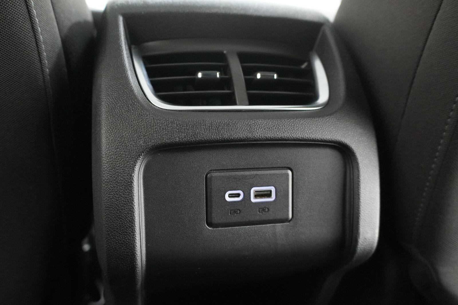 Used 2020 Chevrolet Blazer LT FWD image 26