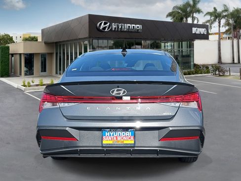 Certified 2025 Hyundai Elantra SEL image 4