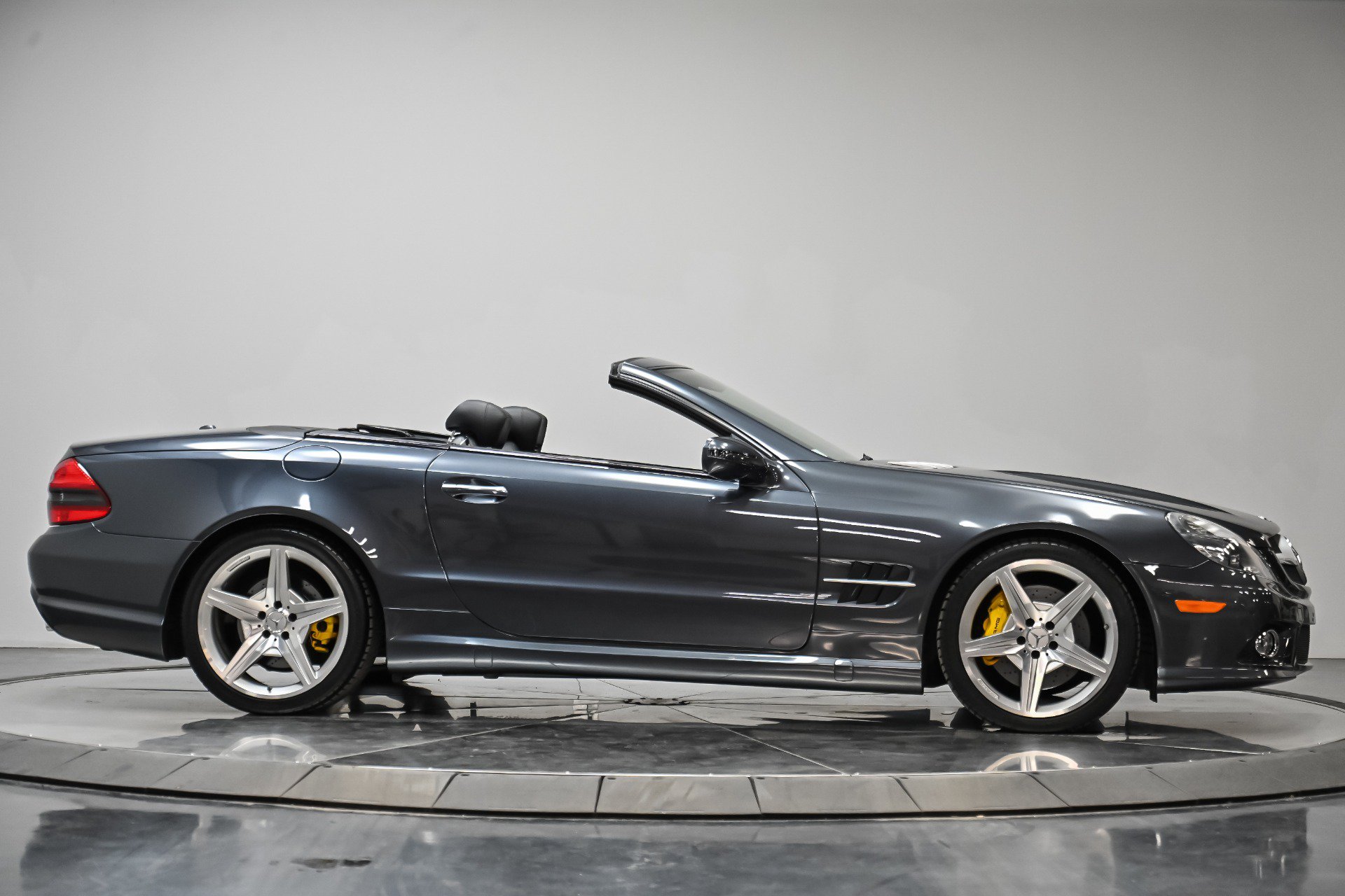 Used 2009 Mercedes-Benz SL 550 image 14
