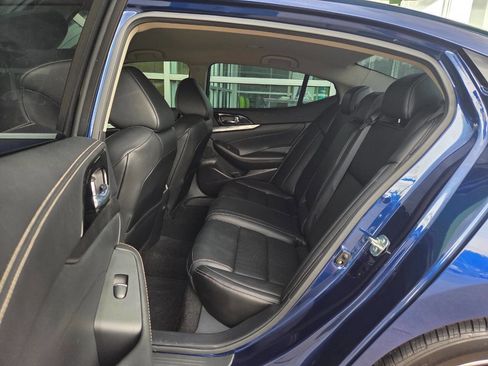 Used 2023 Nissan Maxima SV w/ Floor Mat Group image 19
