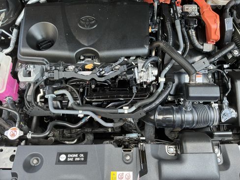 Used 2022 Toyota RAV4 XSE AWD/4WD image 34