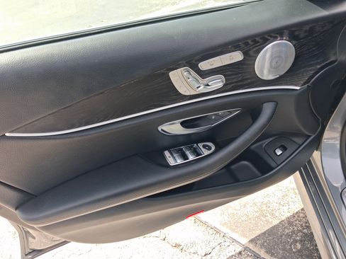 Used 2017 Mercedes-Benz E 300 image 12