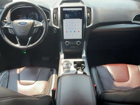 Used 2022 Ford Edge Titanium w/ Equipment Group 301A AWD/4WD image 9