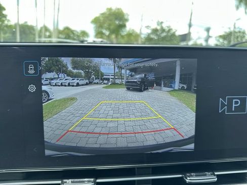 Used 2025 Hyundai Kona SEL FWD image 24
