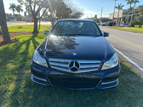 Used 2012 Mercedes-Benz C 300 Luxury image 3