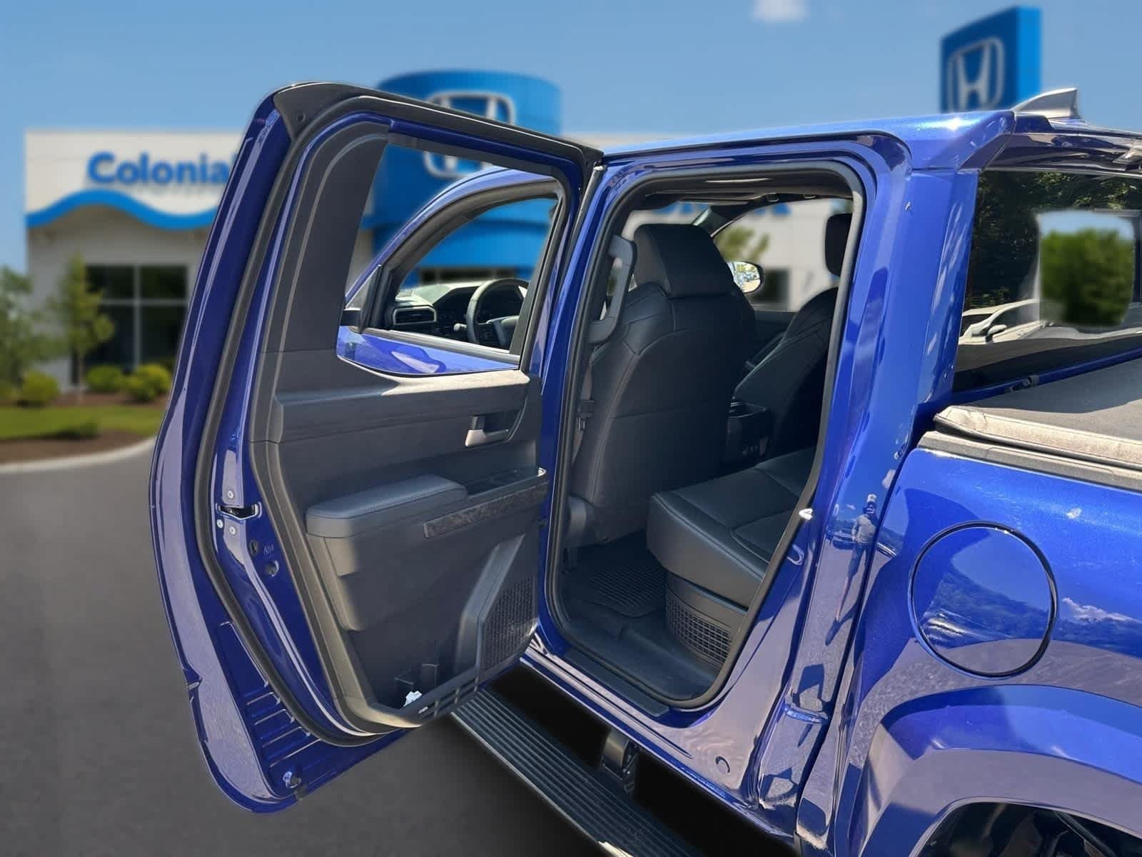 Used 2025 Toyota Tacoma Limited AWD/4WD image 27