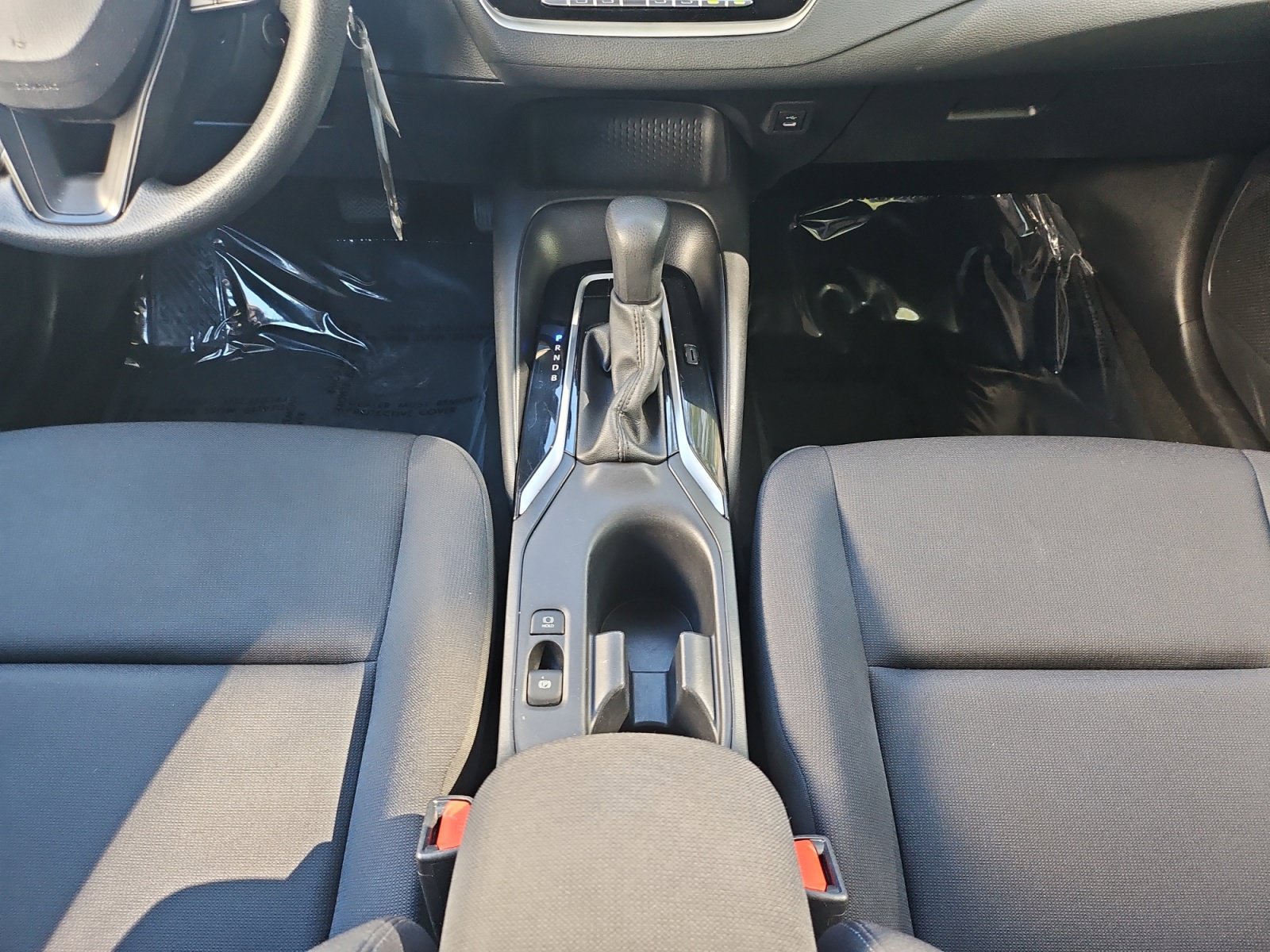 Used 2024 Toyota Corolla LE FWD image 31