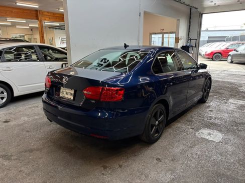 Used 2012 Volkswagen Jetta TDI FWD image 7