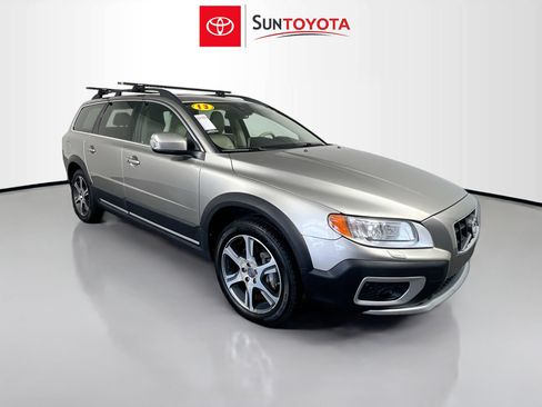 Used 2013 Volvo XC70 T6 image 1