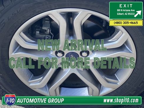 Used 2017 Ford Edge Titanium FWD image 3