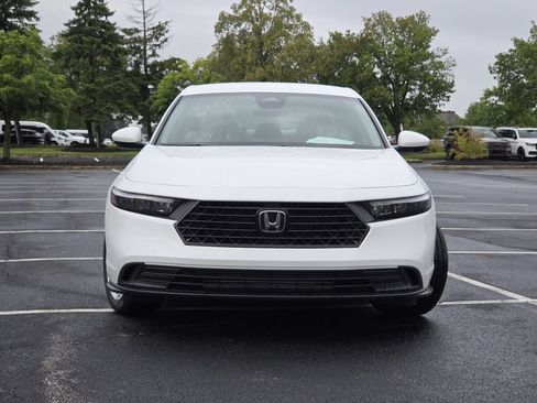 Certified 2025 Honda Accord LX image 13