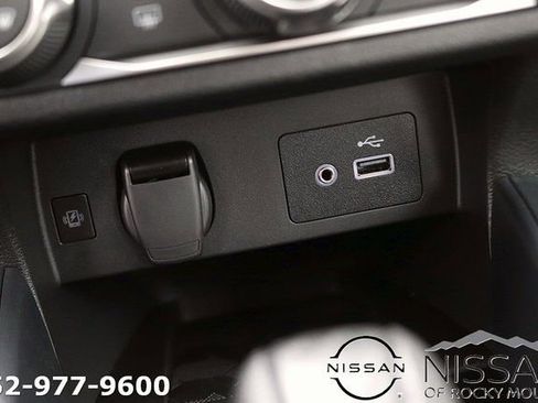 New 2025 Nissan Versa SV image 20