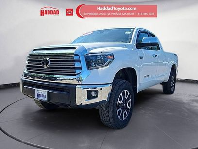 Used 2019 Toyota Tundra Limited w/ Limited Premium Package