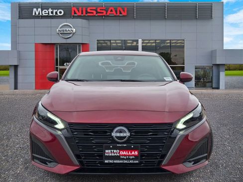 New 2026 Nissan Altima 2.5 SV FWD image 2