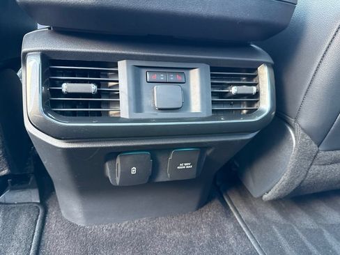 Used 2021 Ford F150 Lariat w/ Equipment Group 502A High AWD/4WD image 12