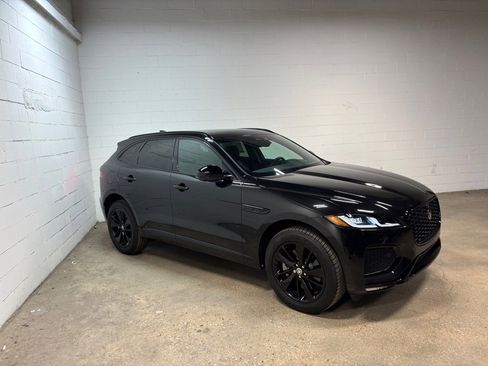 New 2026 Jaguar F-PACE R-Dynamic S image 5