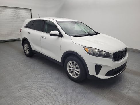 Used 2019 Kia Sorento FWD image 11