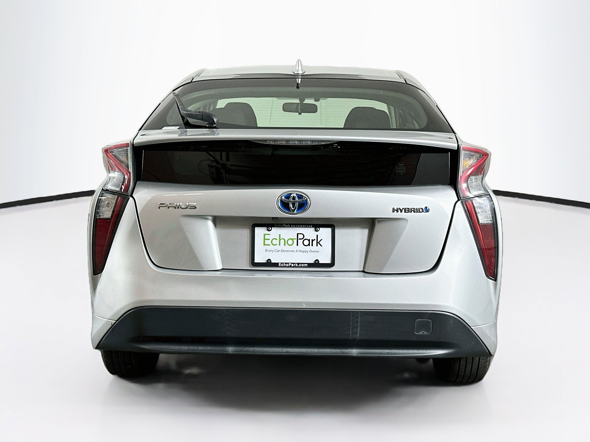Used 2016 Toyota Prius Three w/ Preferred Accessory Package FWD image 7