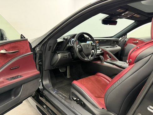Used 2018 Lexus LC 500 Coupe w/ Sport Package RWD image 32