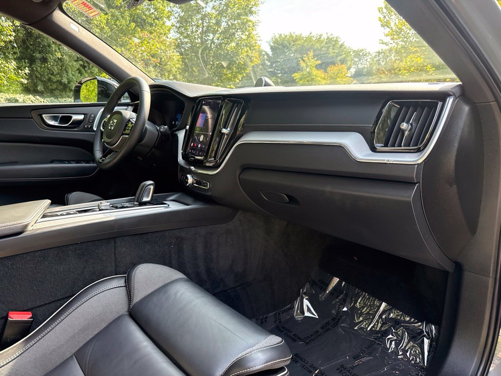 Used 2022 Volvo XC60 T8 Polestar AWD/4WD image 34