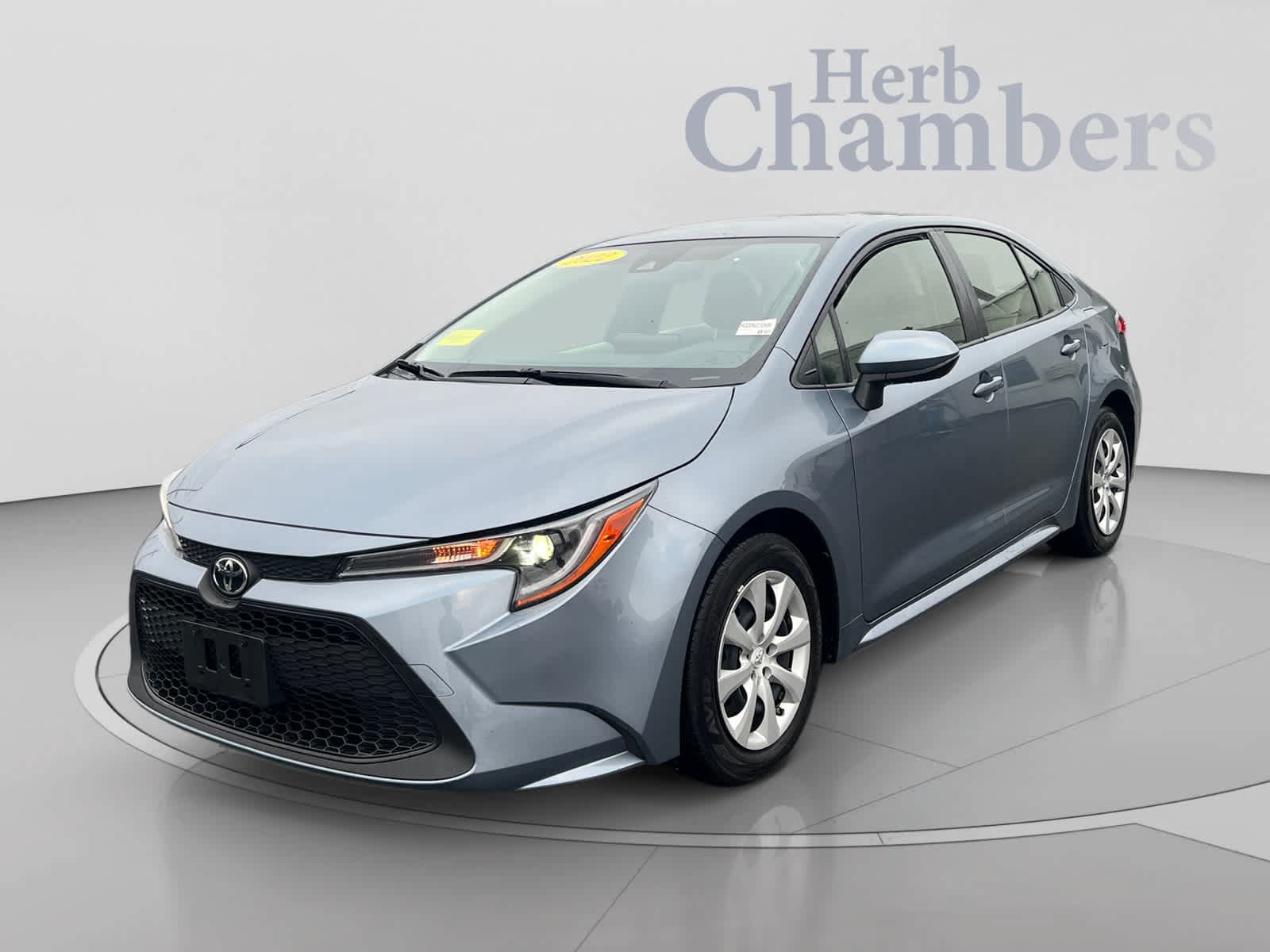Used 2022 Toyota Corolla LE FWD image 4