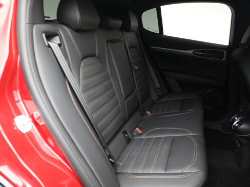New 2025 Alfa Romeo Stelvio Sprint image 18