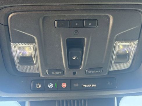 Used 2023 GMC Sierra 1500 AT4 w/ AT4 Premium Package image 36