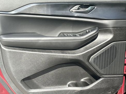 New 2026 Jeep Grand Cherokee L 4WD image 10