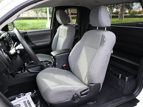 Used 2020 Toyota Tacoma SR RWD image 11