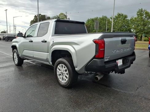 Certified 2025 Toyota Tacoma SR AWD/4WD image 22