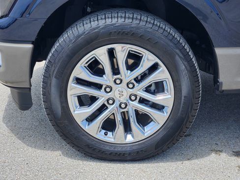 Used 2025 Ford F150 King Ranch w/ FX4 Off-Road Package AWD/4WD image 10
